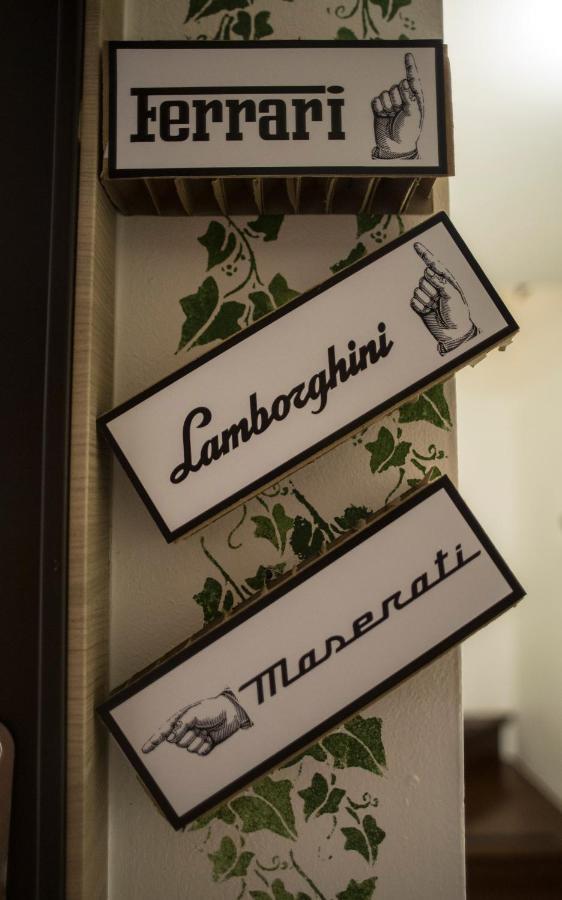 R&B La Pomposa Dei Motori Otel Modena Dış mekan fotoğraf